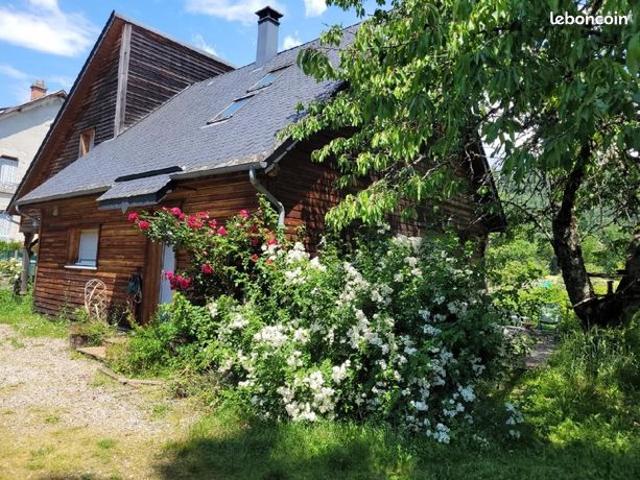 Maison vente à Mauriac, Champs-sur-tarentaine-marchal