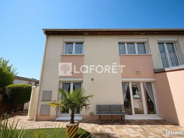 Maison vente à Châtellerault, Lésigny