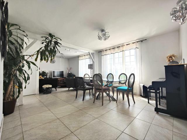 Maison vente à Versailles, Les Clayes-sous-bois
