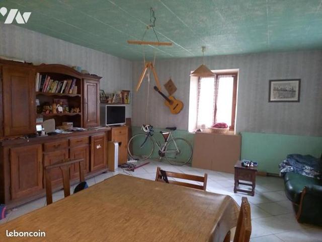 Maison vente à Grenoble, Entre-deux-guiers