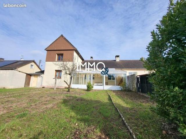 Maison vente à La Flèche, Lhomme