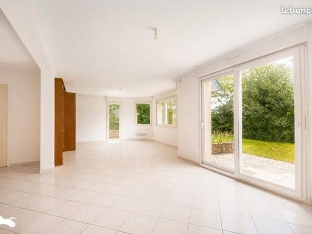 Maison vente à Guingamp, Bretagne