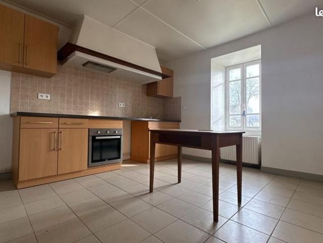 Maison vente à Riom, Tralaigues