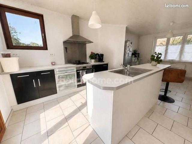 Maison vente à Saint-Omer, Bomy