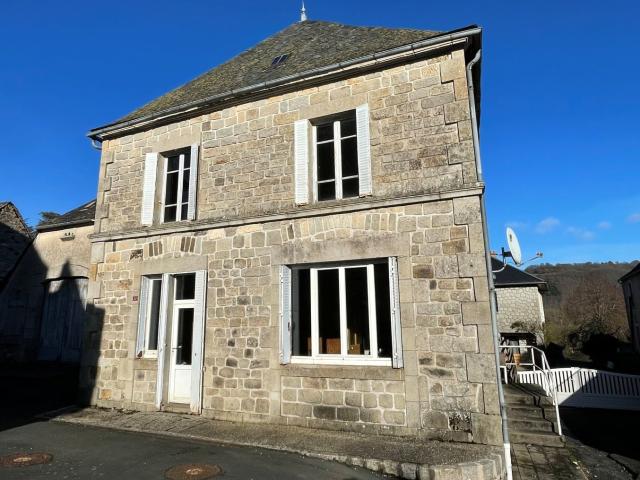 Maison vente à Mauriac, Menet