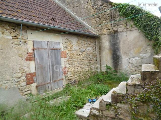 Maison vente à Nevers, Guérigny