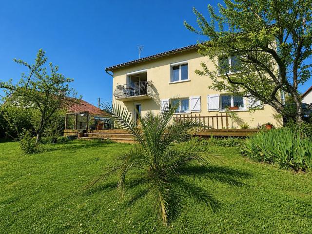 Maison vente à Montmorillon, Charroux