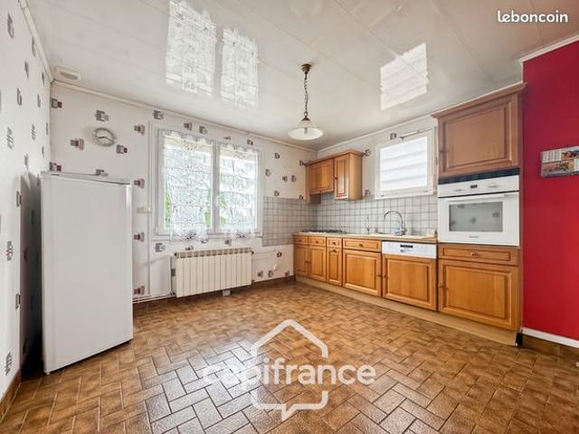 Maison vente à Louhans-Châteaurenaud, Tronchy