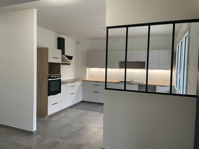 Maison location à Saint-aubin-du-cormier, Ille-et-Vilaine