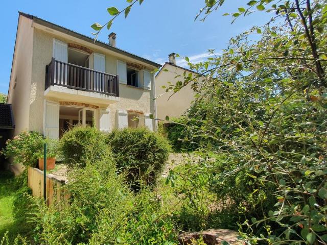 Maison vente à Saint-Germain-en-Laye, Saint-germain-en-laye