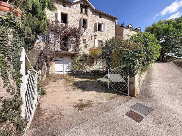 Maison vente à Millau, Nant