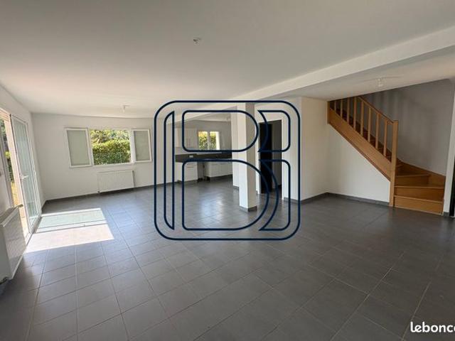 Maison vente à Ambert, Marat