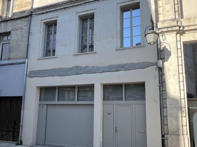 Maison vente à Vieux Cognac, Cognac
