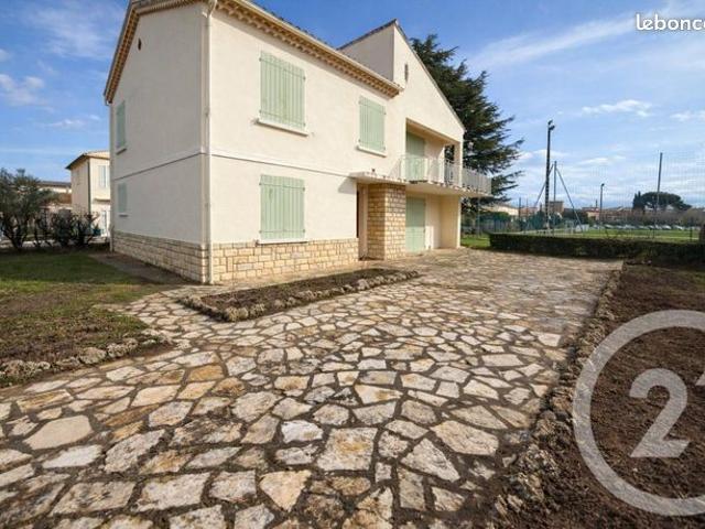 Maison vente à Apt, La Tour-d'aigues