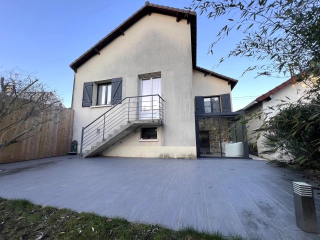 Maison vente à Versailles, Les Clayes-sous-bois