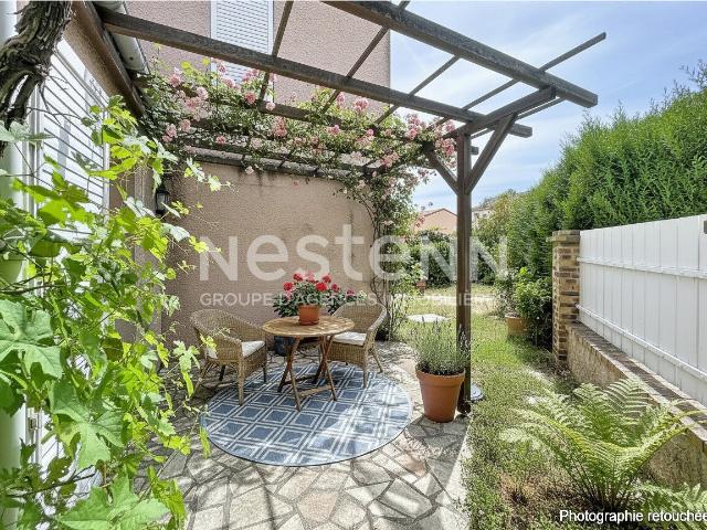 Maison vente à Versailles, Montigny-le-bretonneux