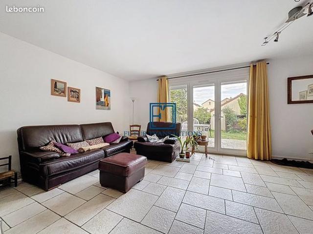 Maison vente à Versailles, Montigny-le-bretonneux