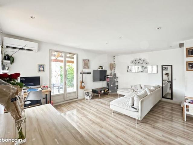 Maison vente à Arrondissement de Toulon, La Crau