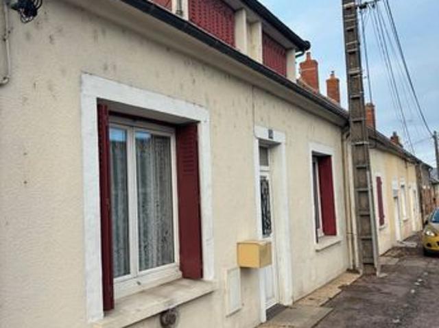 Maison vente à La Guerche-sur-l'Aubois, Cher