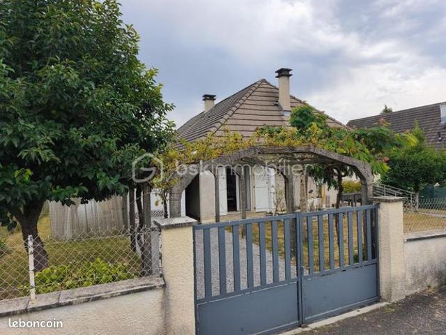 Maison vente à Oloron-Sainte-Marie, Lasseube