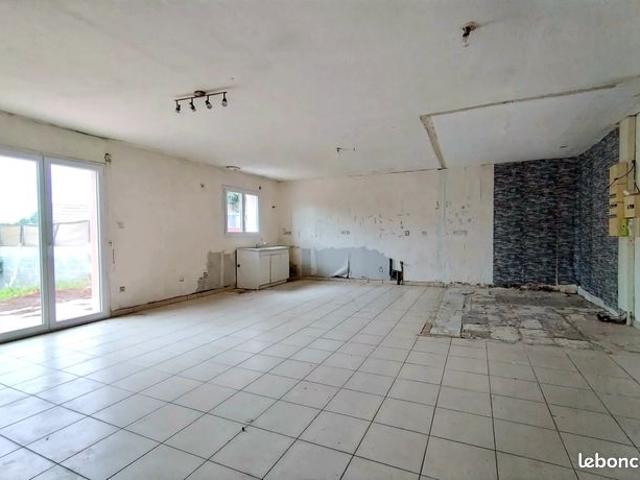 Maison vente à Bourg-en-Bresse, Saint-etienne-du-bois