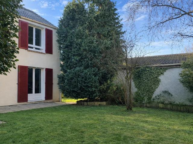 Maison vente à Palaiseau, Villiers-le-bâcle