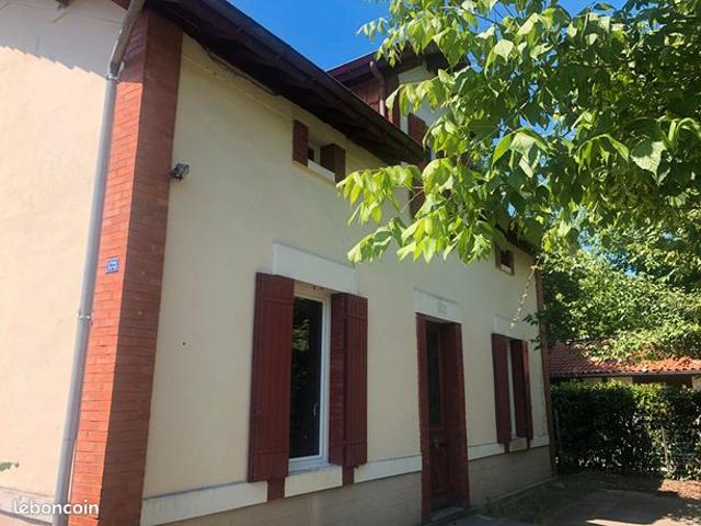 Maison vente à Mont-de-Marsan, Sabres