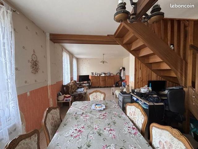 Maison vente à Rouen, Barentin