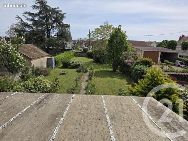 Maison vente à Saint-Amand-Montrond, Sancoins