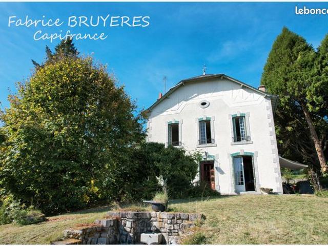 Maison vente à Ussel, Lot
