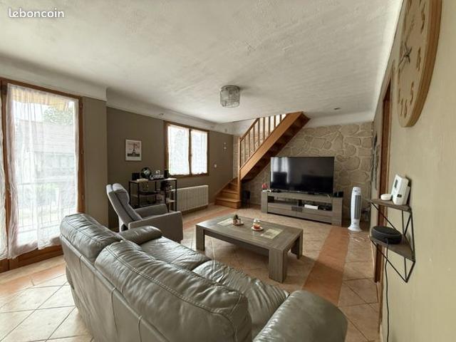 Maison vente à Évreux, Ivry-la-bataille