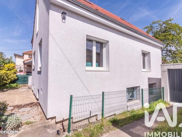 Maison vente à Saint-Germain-en-Laye, Carrières-sur-seine