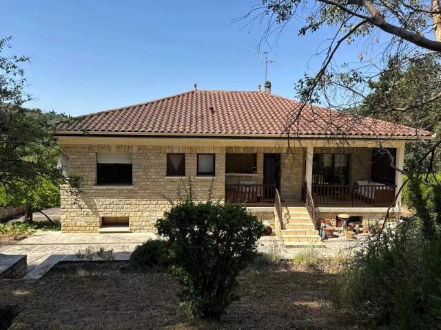 Maison vente à Douelle, Lot