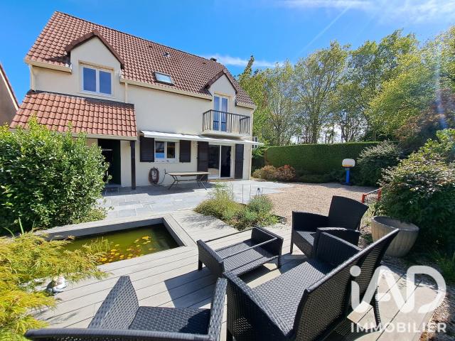 Maison vente à Versailles, Plaisir