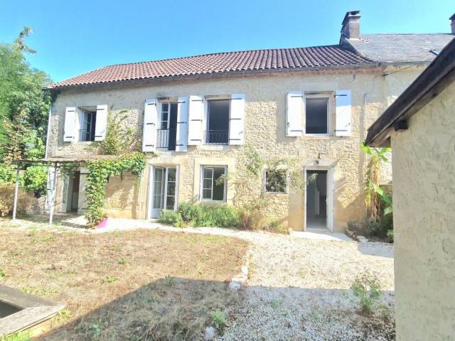 Maison vente à Nontron, Nouvelle-Aquitaine