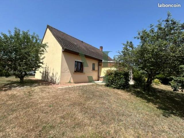 Maison vente à La Flèche, Luché-pringé