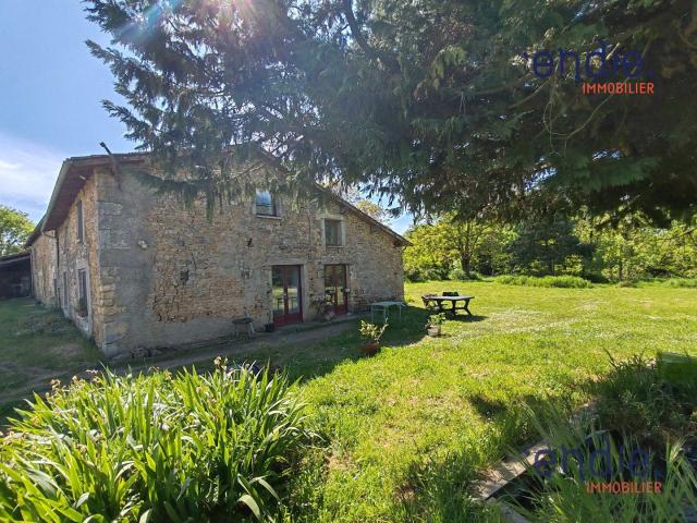 Maison vente à Ceaux-en-Couhé, Valence-en-Poitou