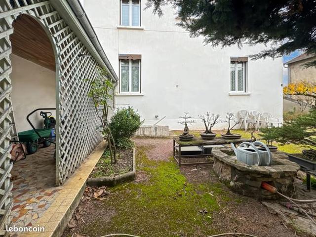 Maison vente à Bourg-en-Bresse, Trévoux
