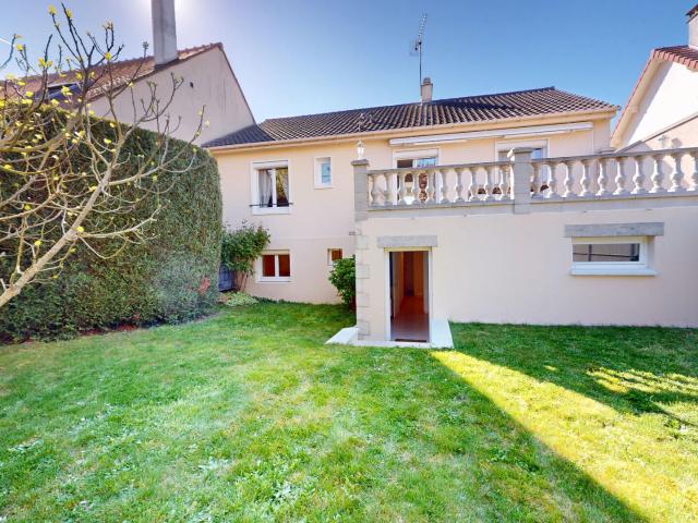 Maison vente à Versailles, Les Clayes-sous-bois