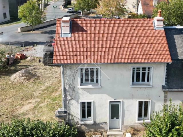 Maison vente à Gautrinière, Bourbon-l'Archambault