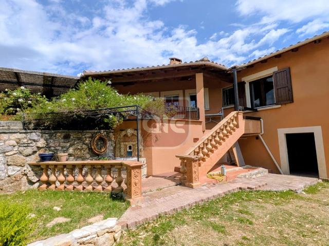 Maison vente à Lodève, Vailhauquès