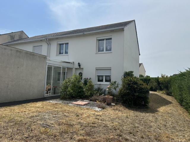 Maison vente à Tours, Luynes