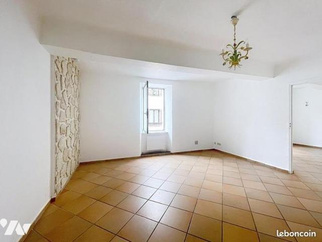 Maison vente à Grasse, Saint-cézaire-sur-siagne