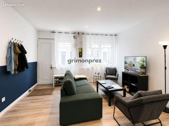 Maison vente à Lille, Croix
