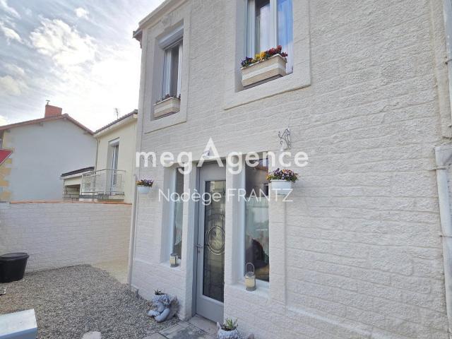 Maison vente à Saint-Jean-d'Angély, Saint-savinien