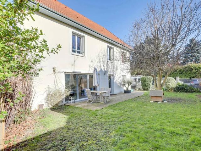 Maison vente à Nanterre, Suresnes