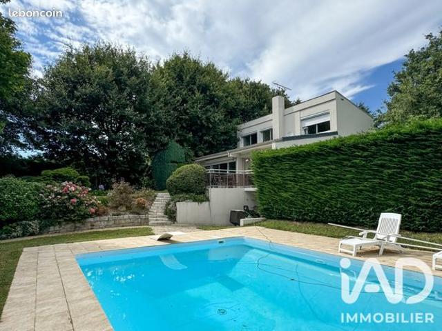 Maison vente à Palaiseau, La Ville-du-bois
