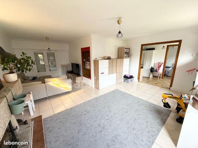 Maison vente à Châteauneuf-du-Faou, Finistère