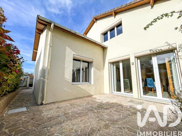 Maison vente à Versailles, Saint-cyr-l'ecole