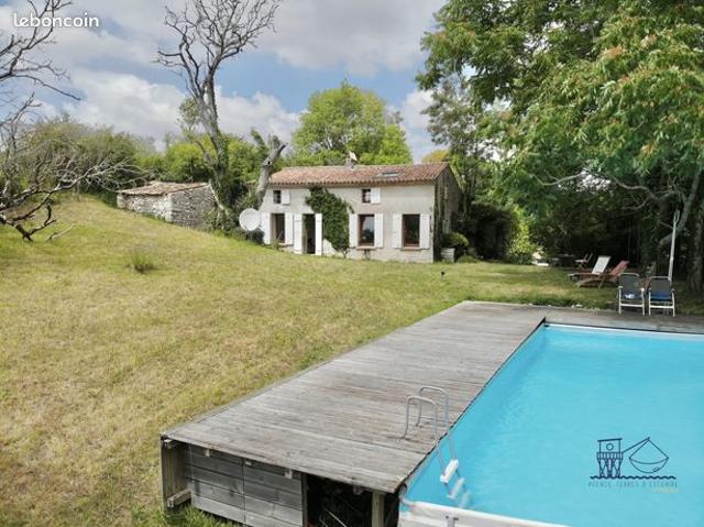 Maison vente à Saintes, Arces